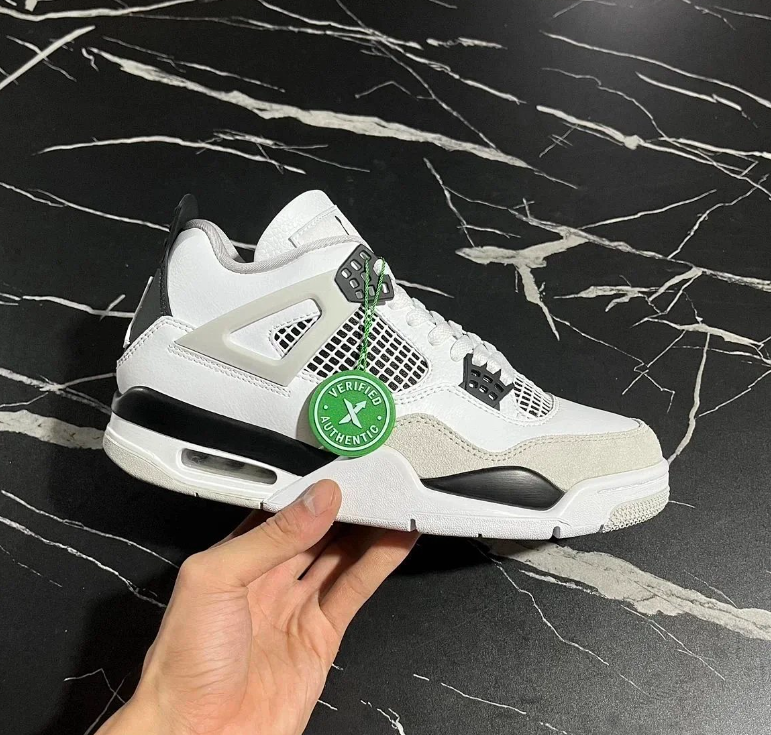 Jordan Retro 4