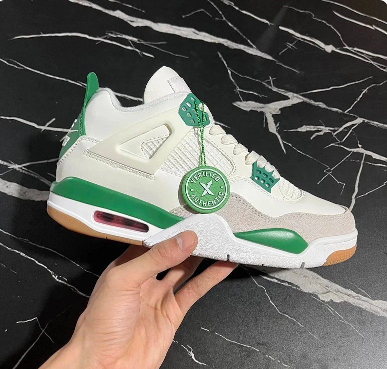 Jordan Retro 4