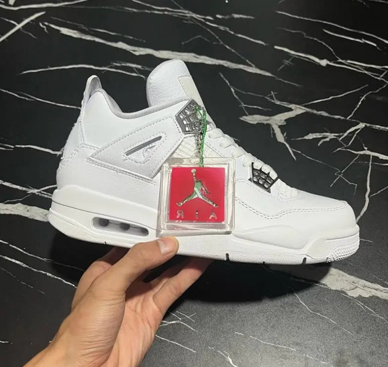 Jordan Retro 4