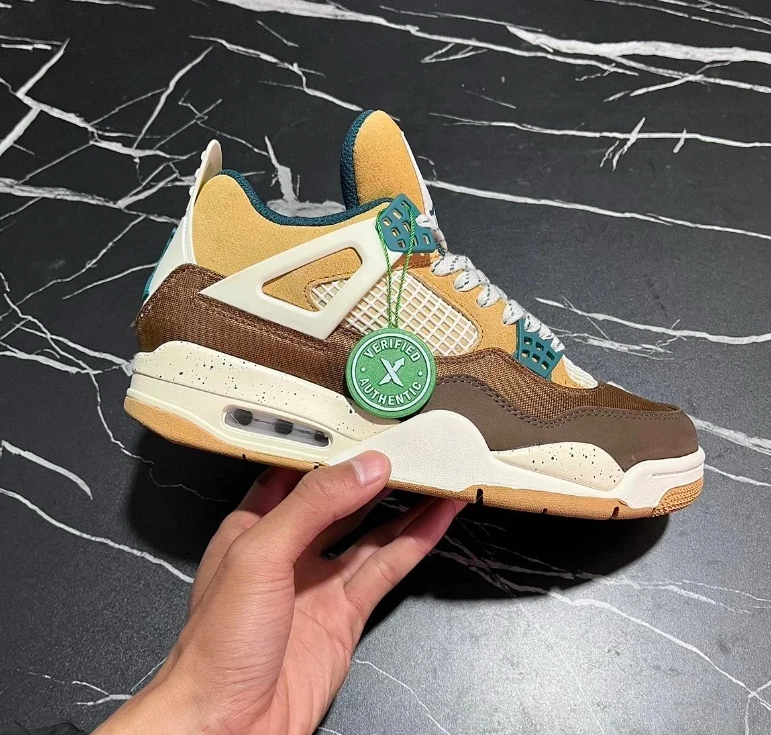 Jordan Retro 4