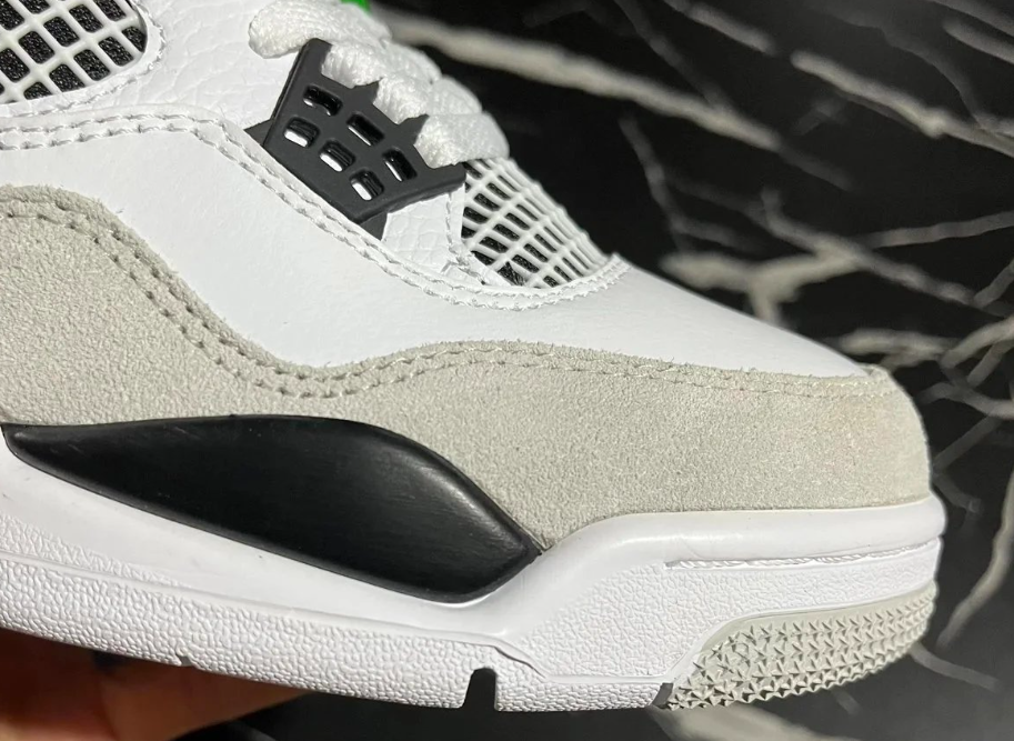 Jordan Retro 4