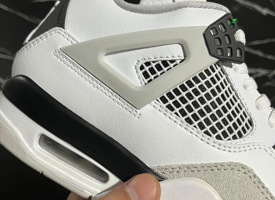 Jordan Retro 4